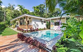 Casa Ackee